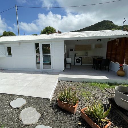 Bungalow "Doussin' Kreyol", Au Calme A 150M De La Plage Grande Anse 외부 사진
