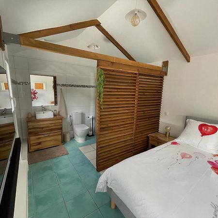 Bungalow "Doussin' Kreyol", Au Calme A 150M De La Plage Grande Anse 외부 사진