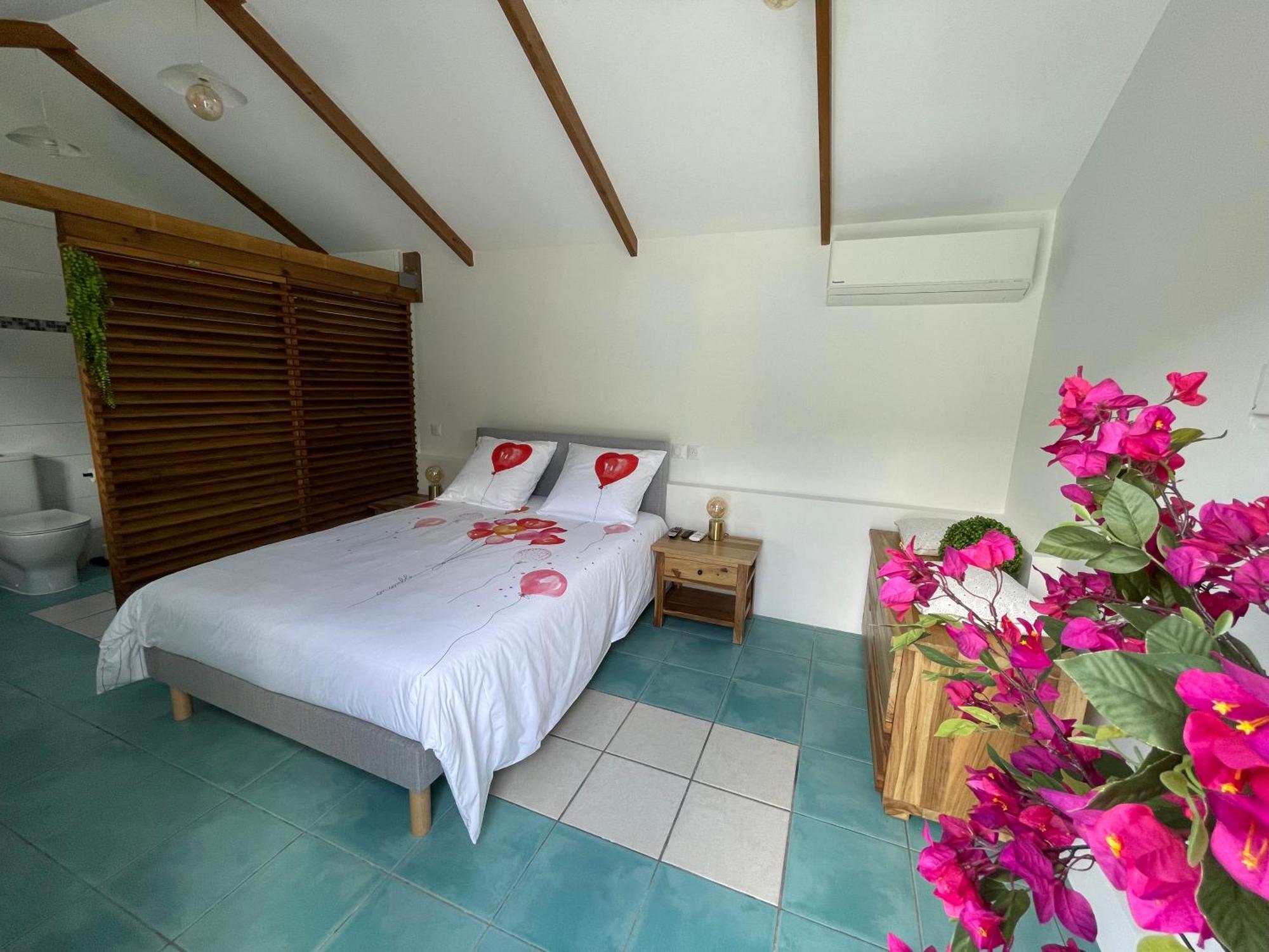Bungalow "Doussin' Kreyol", Au Calme A 150M De La Plage Grande Anse 외부 사진